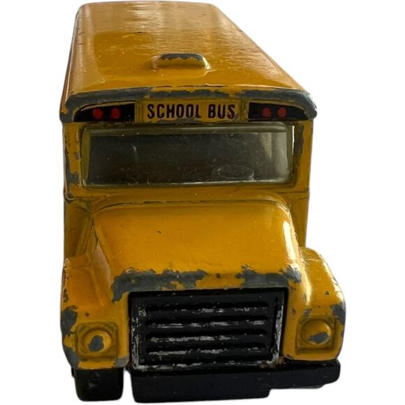 Vintage Matchbox School Bus District 2 Die-Cast Yellow Emergency Exit 1980s - Picture 4 of 8